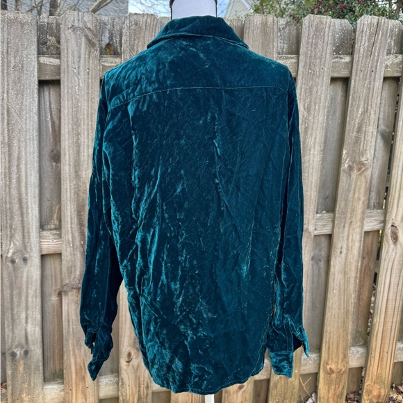 Double D Ranch Forest Green Velvet Shirt w/Metal Bows and Studding Size Medium - Picture 8 of 11